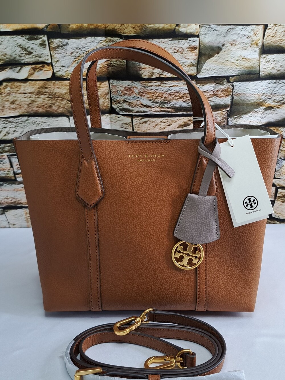 TORY BURCH 'PERRY'LEATHER TOTE 'TRIPLE COMPARTMENT' w/DETACHABLE CROSSBODY STRAP